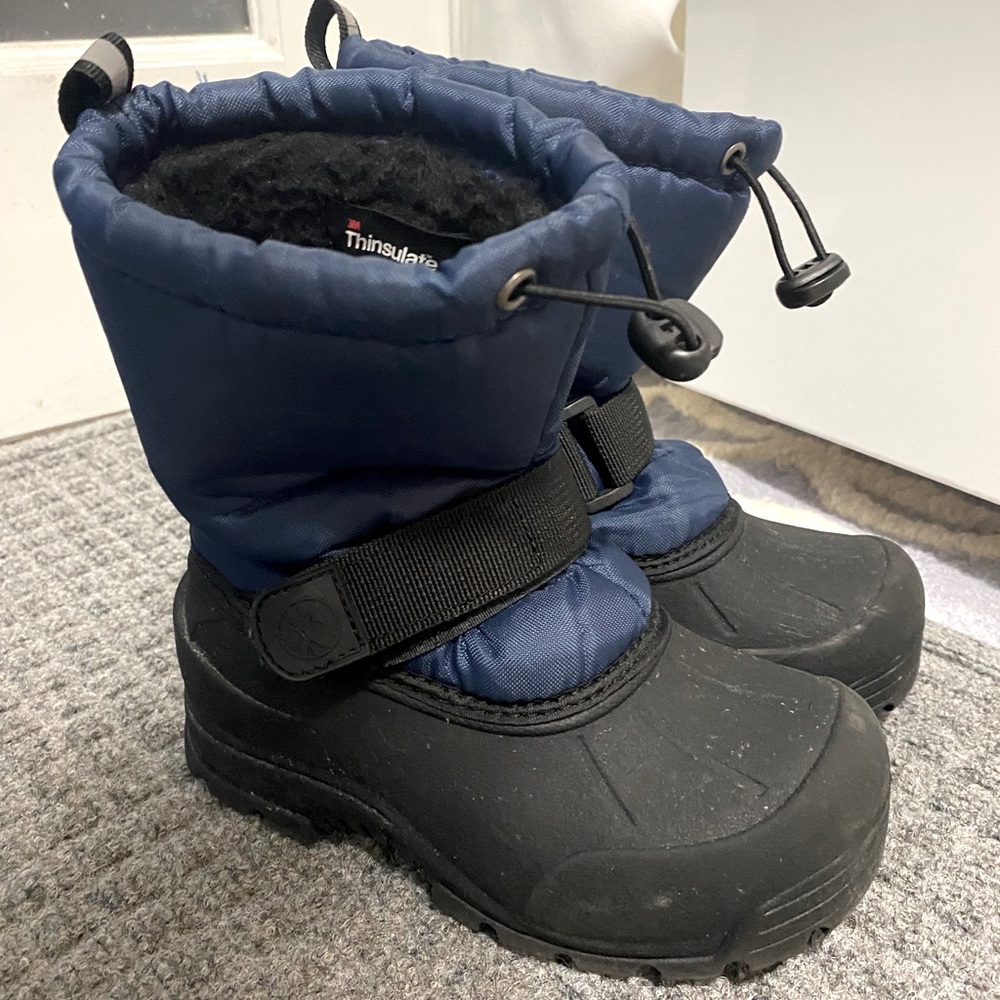kids size 11 snow boots